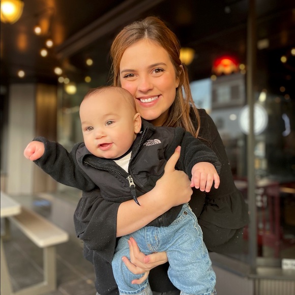 Meet your Posher, Ashly - Picture 1 of 1